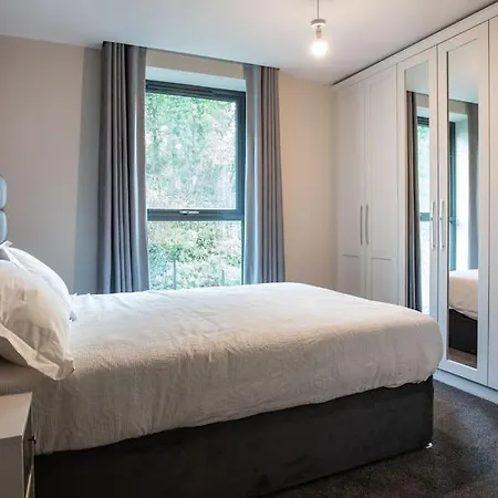 Stunning 2Br Next To The City Airport Bhd - Free Parking Belfast Exterior photo