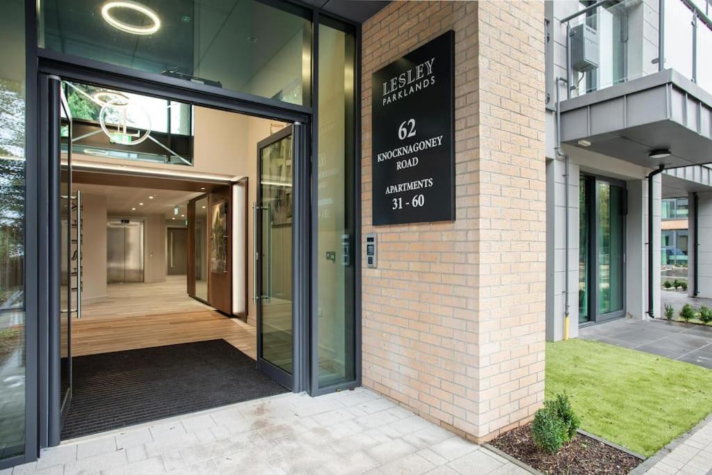 Stunning 2br Next To The Airport Bhd - Free Parking * Belfast